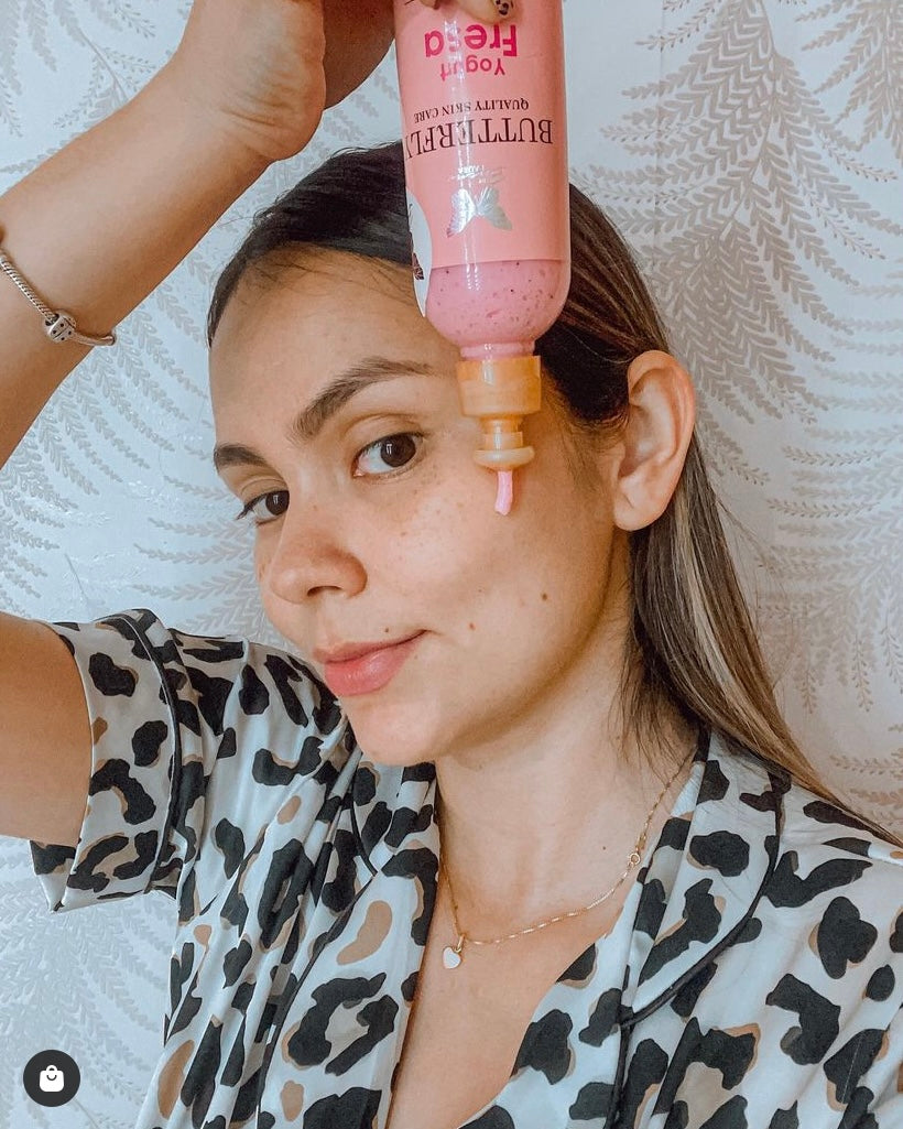 Crema Exfoliante de Yogurt y Fresa – Hidratante Corporal y Facial (250g)